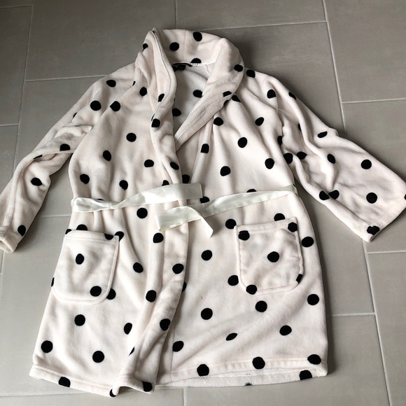 VICTORIAS SECRET Cozy Short Plush Robe in a white and black polka dots | M/L - Picture 10 of 12